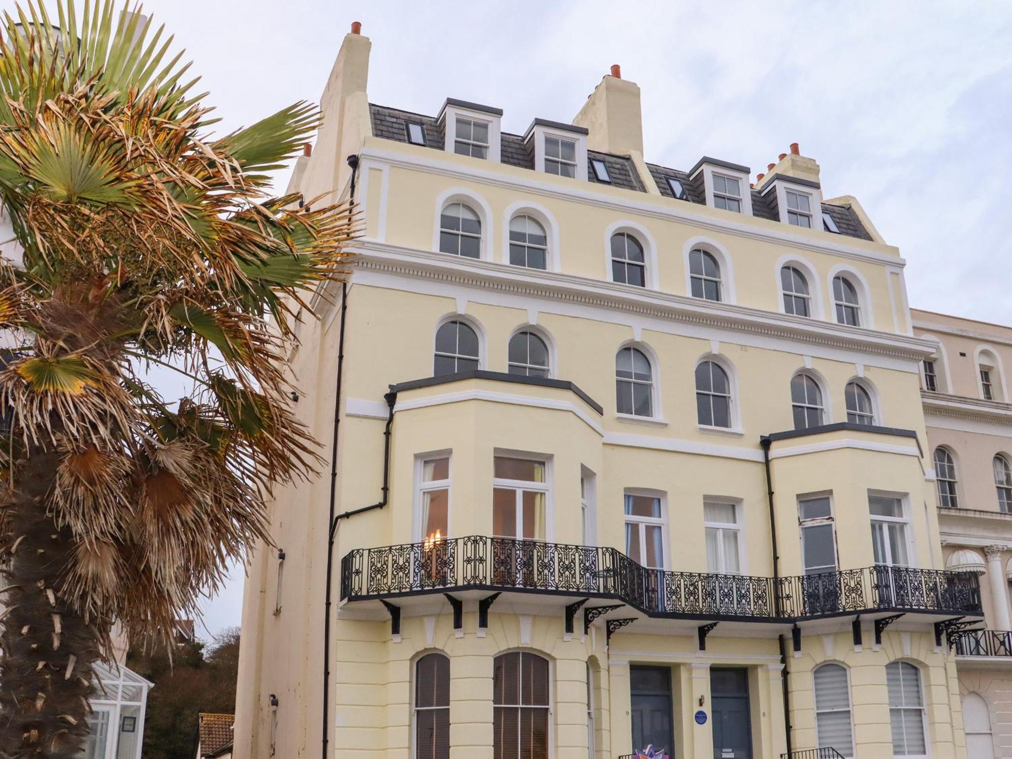 Ferienwohnung The Old Spy Headquarters Folkestone Exterior foto